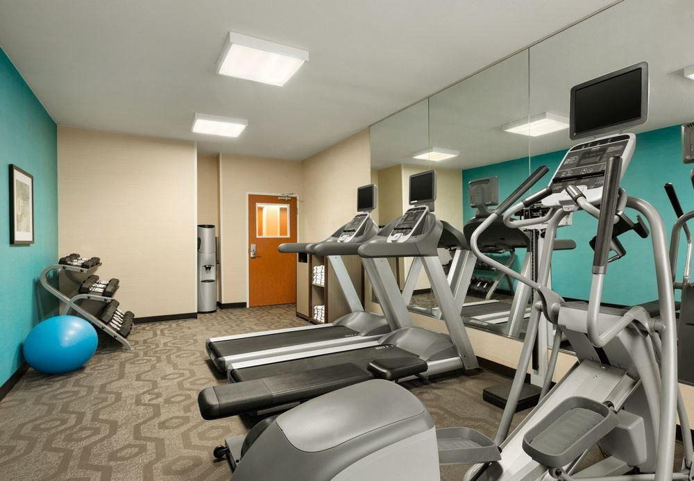 Comfort Inn & Suites Westfield Екстериор снимка