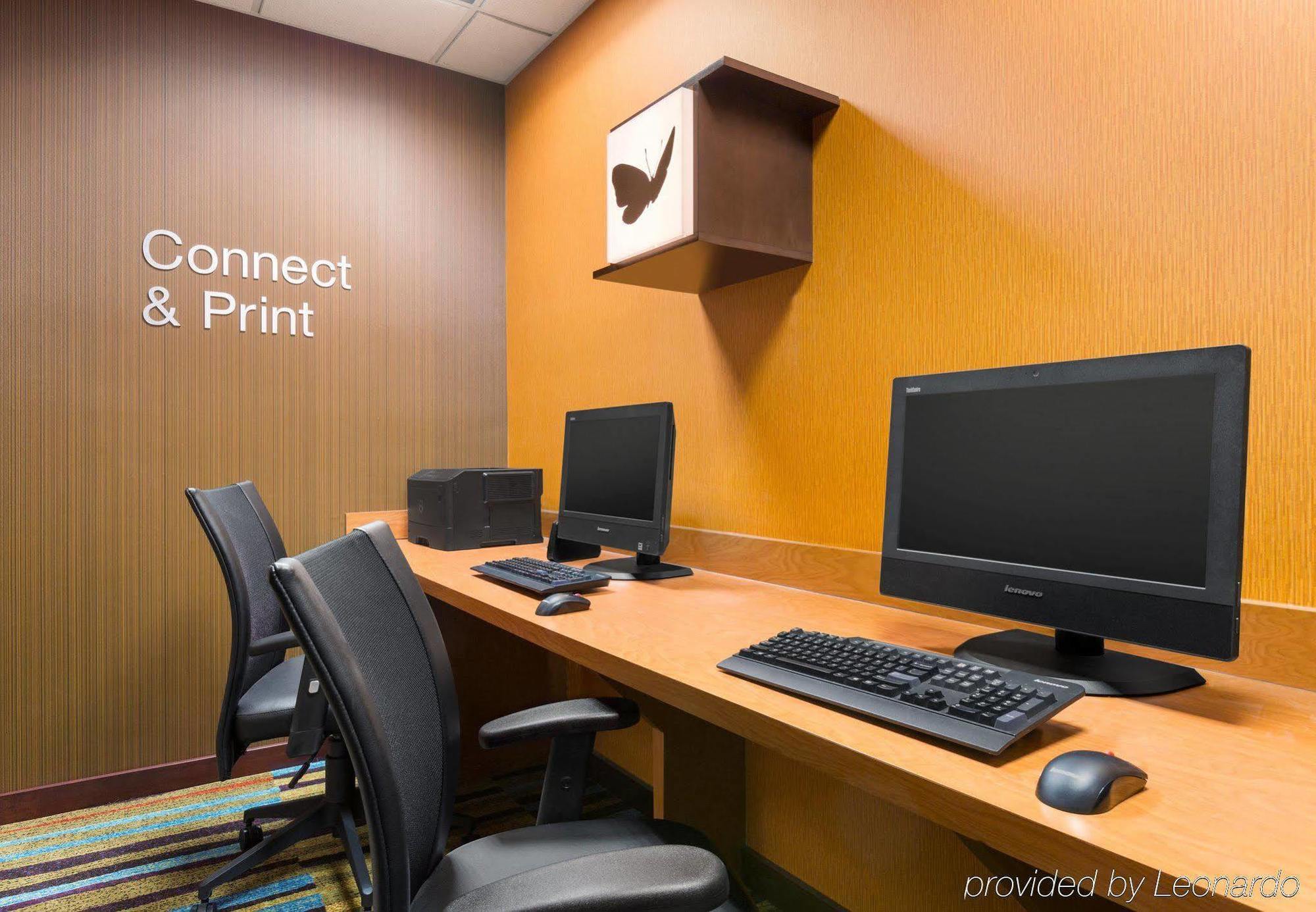 Comfort Inn & Suites Westfield Екстериор снимка
