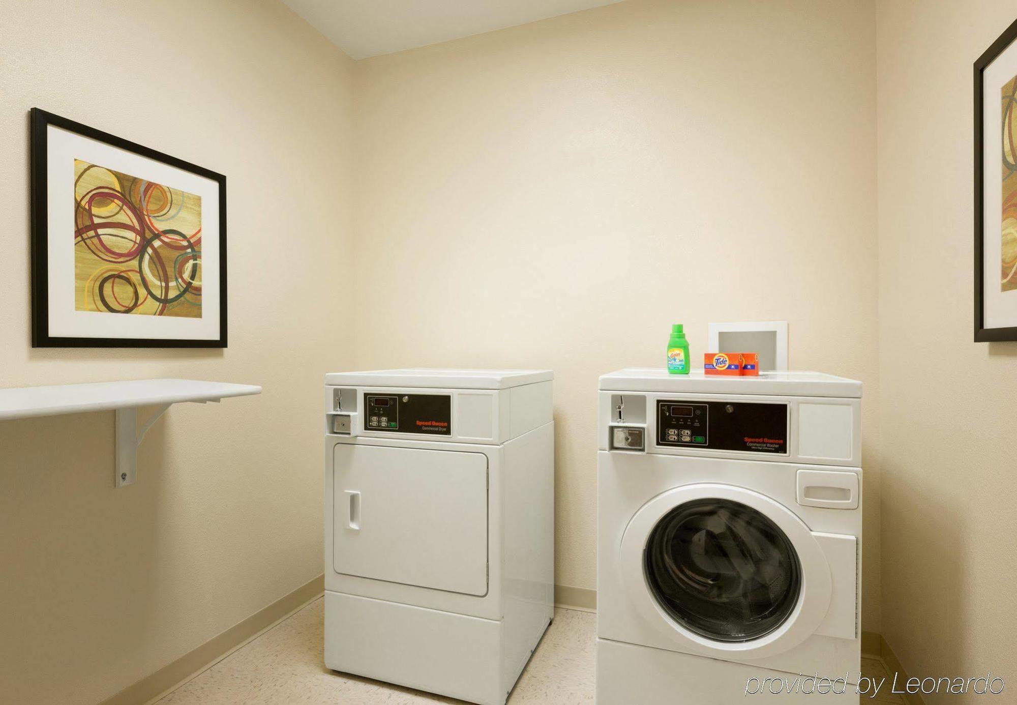 Comfort Inn & Suites Westfield Екстериор снимка