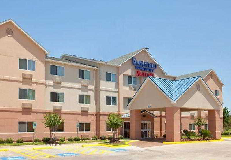 Comfort Inn & Suites Westfield Екстериор снимка